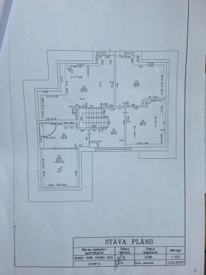 Pārdod māju, Apses iela - Attēls 1