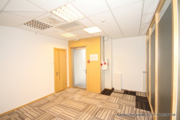 Iznomā biroju, Ulmaņa gatve - Attēls 1