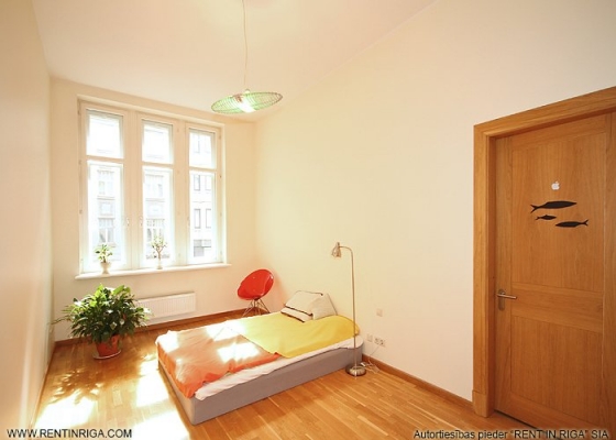 Pārdod dzīvokli, Brīvības iela 139 - Attēls 1