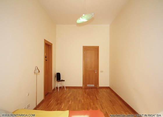 Pārdod dzīvokli, Brīvības iela 139 - Attēls 1