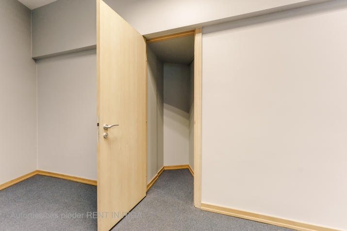 Sludinājumi. Iznomā biroju sakoptā namīpašumā (biroju ēkā) Audēju ielā 8.   Birojs sastāv no priekštelpas, Cena: 476 EUR/mēn Foto #8