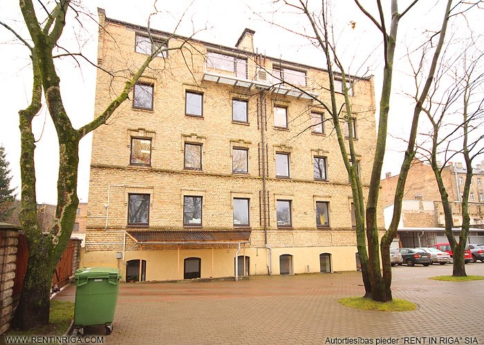 Объявление. Tiek iznomāta biroja telpa Valmieras ielā netālu no Ģertrūdes ielas. Birojs atrodas ēkas 2. stāvā, Цена: 210 EUR/мес. Foto #4