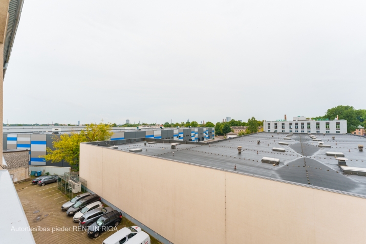 Sludinājumi. Kravu ostas terminālis \'Port Magnat\' piedāvā nomāt atvērta tipa biroju savas ēkas 4. stāvā, ir Cena: 956 EUR/mēn Foto #6