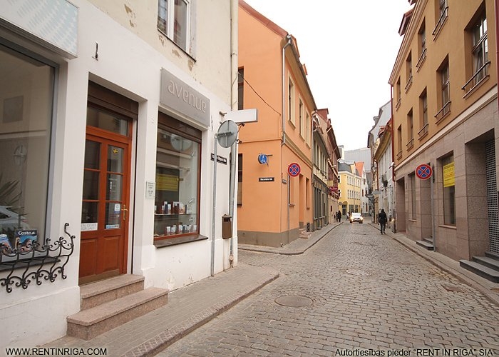 Объявление. Lieliskas tirdzniecības telpas restaurētā Vecrīgas ēkā ar kopīgo platību 40 kvadrātmetri. Цена: 272950 EUR Foto #2