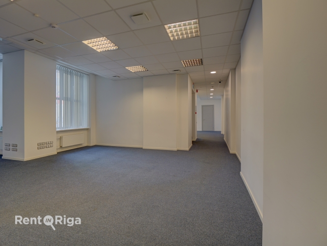 Объявление. Tiek iznomātas kvalitatīvas biroja telpas ar kopīgo platību 755,10 kvadrātmetri, pilsētas centrā Цена: 7551 EUR/мес. Foto #4
