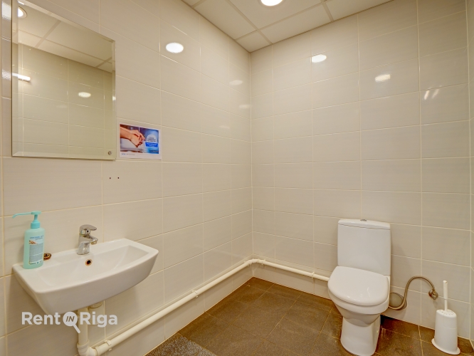 Объявление. Tiek iznomātas kvalitatīvas biroja telpas ar kopīgo platību 755,10 kvadrātmetri, pilsētas centrā Цена: 7551 EUR/мес. Foto #6