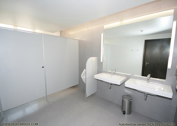 Sludinājumi. Piedāvājam nomāt birojus renovētā ēkā Tērbatas un Dzirnavu ielu krustojumā. Pilnībā aprīkoti un Cena: 1271 EUR/mēn Foto #6