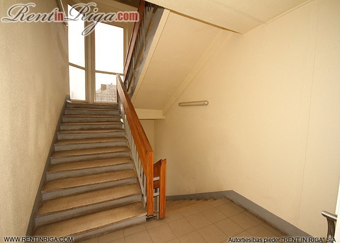 Объявление. Tiek iznomātas biroja telpas pašā Jelgavas centrā.   Katrā stāvā ir savas tualetes atsevišķi gan Цена: 203 EUR/мес. Foto #7