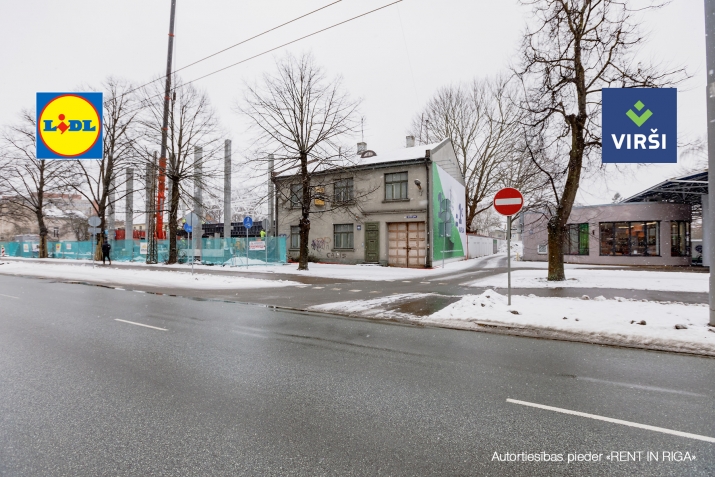 Sludinājumi. Tiek pārdota divstāvu ēka Teikā.   + Kopējā mājas platība 175 m2. + Zemes platība ~ 677 m2.  - Zeme Cena: 155000 EUR Foto #1