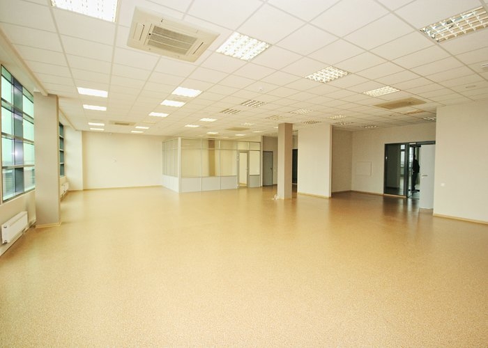 Объявление. Birojs Ziepniekkalnā, jaunā biroju ēkā.   Platība izvietota ēkas 3. stāvā.   Telpu apdare un Цена: 3943 EUR/мес. Foto #3