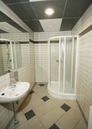 Объявление. Birojs Ziepniekkalnā, jaunā biroju ēkā.   Platība izvietota ēkas 3. stāvā.   Telpu apdare un Цена: 3943 EUR/мес. Foto #7