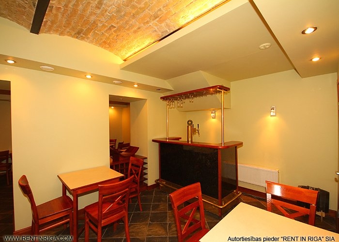Sludinājumi. Pārdod namīpašumu Rīgas centrā Rūjienas ielā. Tā ir četru stāvu ēka ar pagrabstāvu, 2000. gadā tika Cena: 500000 EUR Foto #9