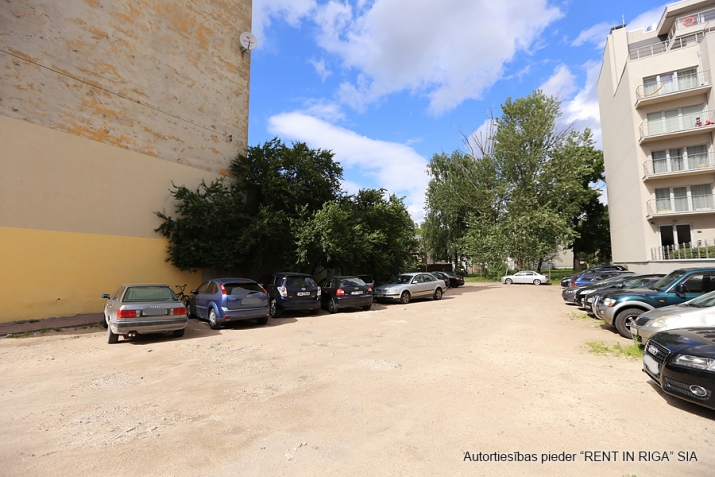 Объявление. Земельный участок в самом центре Риги!  Разработан проект с запланированным строительством четырех Цена: 774000 EUR Foto #1