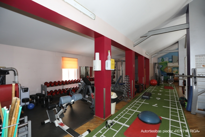 Объявление. Мультифункциональные помещения площадью 416м2. На 1-м этаже помещение для приема/рецепции, в Цена: 370000 EUR Foto #9