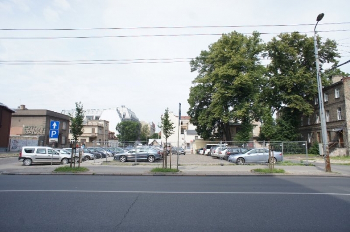 Sludinājumi. Zemes gabals Rīgas centrā, Valdemāra/Melngaiļa ielas stūri. Jauktas centra apbūves teritorija Cena: 2.1e+06 EUR Foto #2