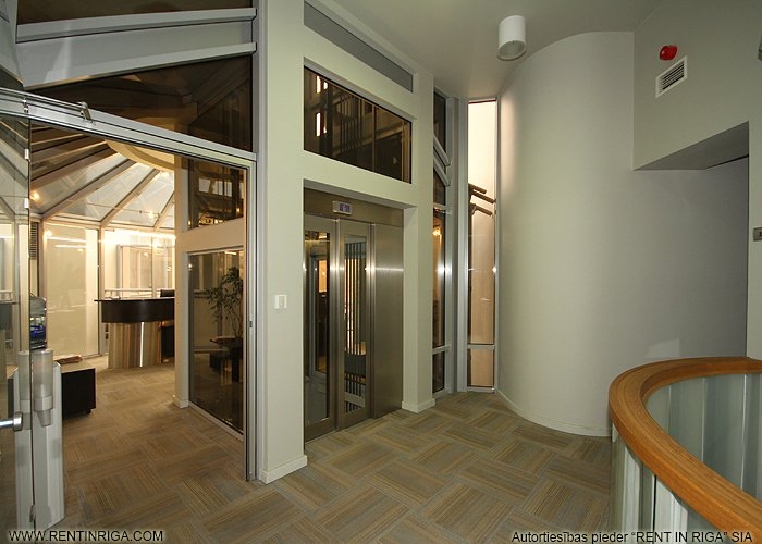 Sludinājumi. Iznomā ekskluzīvas biroja telpas ar pilnu apdari, pašā Rīgas centrā, Dzirnavu un Tērbatas ielu Cena: 3576 EUR/mēn Foto #7