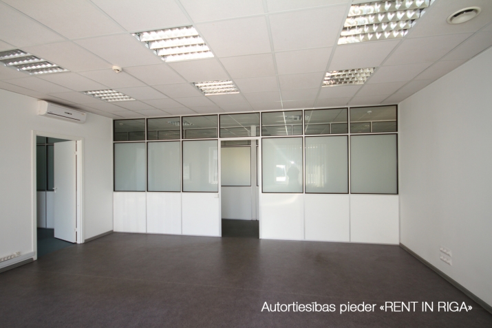 Sludinājumi. Autonoms birojs/tirdzniecības telpas pie tirdzniecības ostas Uriekstes ielā.  + Privāta ieeja no Cena: 1395 EUR/mēn Foto #5