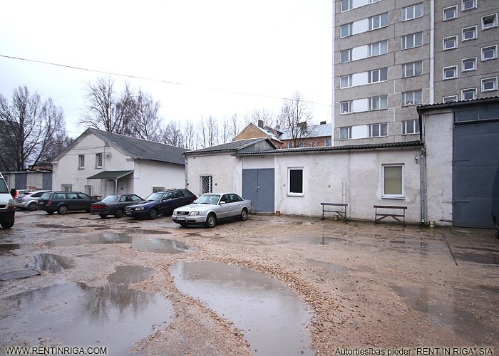 Sludinājumi. Iznomā apkurināmu noliktavu Krasta masīva rajonā.  Foto informatīvs, piedāvājam blakus telpas šajā Cena: 140 EUR/mēn Foto #5