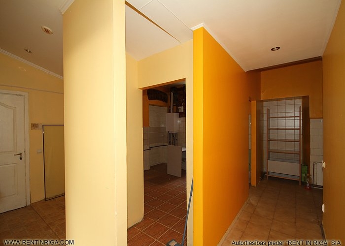 Sludinājumi. Pārdod tirdzniecības telpas Centrā, ELijas ielas rajonā, 1. stāvā. Platība sastāv no tirdzniecības Cena: 145000 EUR Foto #3