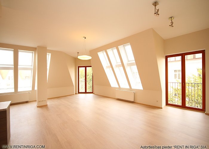 Sludinājumi. LUX klases dzīvesvieta klusā vietā, pašā Vecrīgas sirdī.  Cenā ietilpst apsildāma autostāvvieta, Cena: 495000 EUR Foto #8