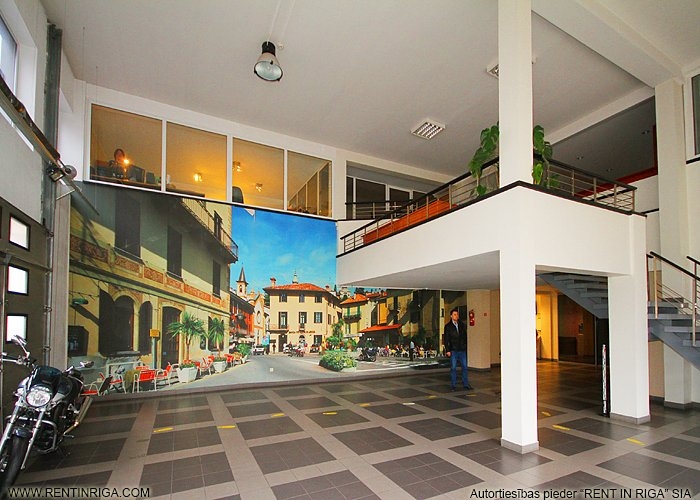 Sludinājumi. Tirdzniecības- noliktavas ēka Centrā.  + Zemes platība 1420 m2 (īpašumā); + Ēkas kopējā platība Cena: 1.25e+06 EUR Foto #8