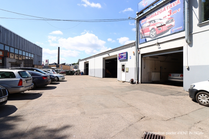 Объявление. Торгово-складское здание в центре города  Площадь земельного участка: 1 420 м (в собственности)  Цена: 1.25e+06 EUR Foto #6