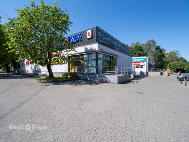 Sludinājumi. Investīciju objekts- tirdzniecības centrs Iļģuciemā. Īpašums iznomāts.  + 2 ēku platība 2497 m2. + Cena: 1.93e+06 EUR Foto #4