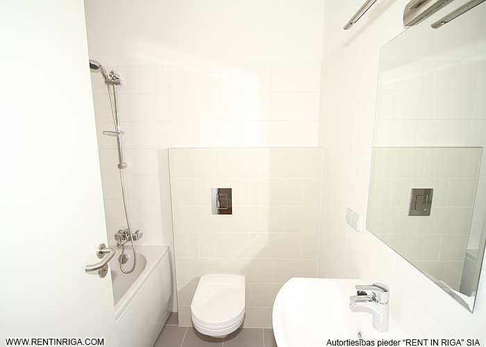 Sludinājumi. No janvāra īrei tiek piedāvāts lielisks divu istabu studijas tipa dzīvoklis jaunajā projektā  \' Cena: 500 EUR/mēn Foto #7