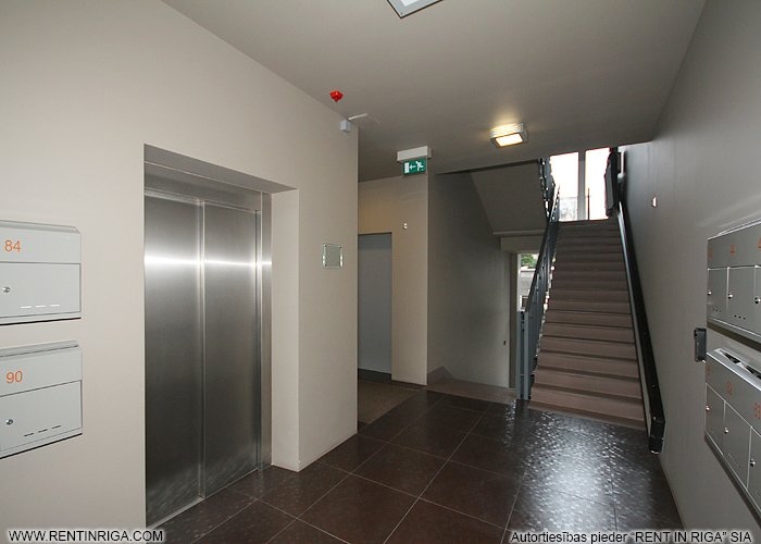 Sludinājumi. No janvāra īrei tiek piedāvāts lielisks divu istabu studijas tipa dzīvoklis jaunajā projektā  \' Cena: 500 EUR/mēn Foto #9