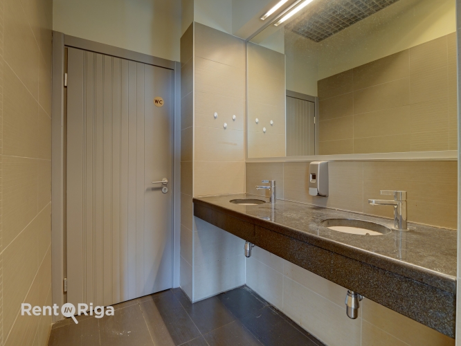 Объявление. Birojs Pļavniekos, jaunas biroju ēkas pēdējā- 5. stāvā. Telpu plānojums un apdare tiek pieskaņota Цена: 1700 EUR/мес. Foto #9