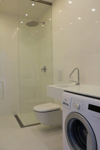 Sludinājumi. Tiek izīrēts izremontēts, gaišs un mājīgs jūgendstila dzīvoklis Skolas ielā - augstie griesti, Cena: 750 EUR/mēn Foto #9