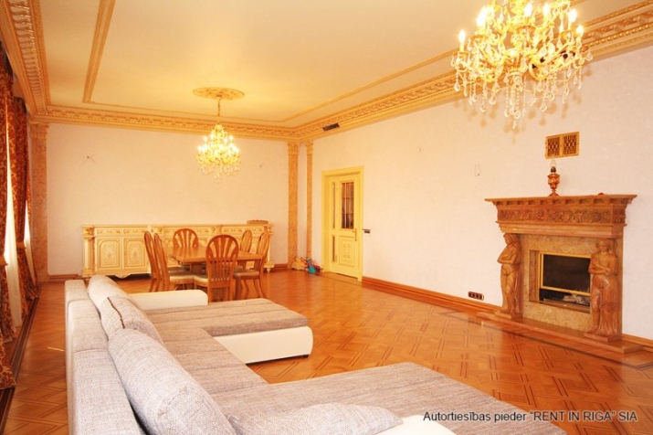 Sludinājumi. Pārdod ekskluzīvu dzīvokli pašā Rīgas centrā, pie Brīvības pieminekļa.  Dzīvoklis atrodas renovētas Cena: 700000 EUR Foto #2