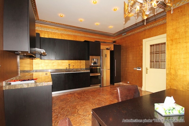 Sludinājumi. Pārdod ekskluzīvu dzīvokli pašā Rīgas centrā, pie Brīvības pieminekļa.  Dzīvoklis atrodas renovētas Cena: 700000 EUR Foto #8