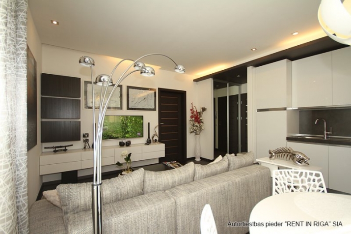 Sludinājumi. Tiek pārdots saulains un mājīgs 2- istabu dzīvokli jaunajā projektā Albatros Residence (2013)  Cena: 149000 EUR Foto #3