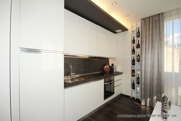 Sludinājumi. Tiek pārdots saulains un mājīgs 2- istabu dzīvokli jaunajā projektā Albatros Residence (2013)  Cena: 149000 EUR Foto #4