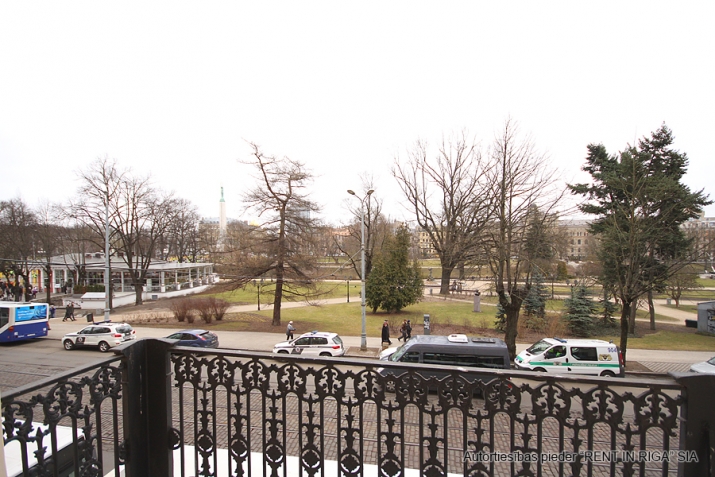 Sludinājumi. Piedāvājam nomāt biroja telpas jaunā biroja centrā Vecrīgā. Pilnībā aprīkoti un darbam gatavi darba Cena: 179 EUR/mēn Foto #7