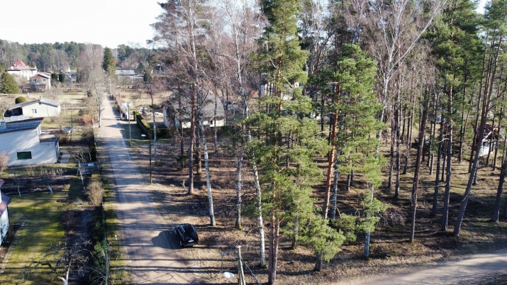 Sludinājumi. Pārdod lielu, regulāras formas zemes gabalu Jūrmalā, Valteros savrupmāju apbūves teritorijā.   Uz Cena: 109000 EUR Foto #6