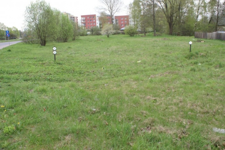 Объявление. Apbūves gabals Anniņmuižas un Gramzdas ielu krustojumā.  Platība: 8468 m2.  Jauktas apbūves statuss Цена: 500000 EUR Foto #2