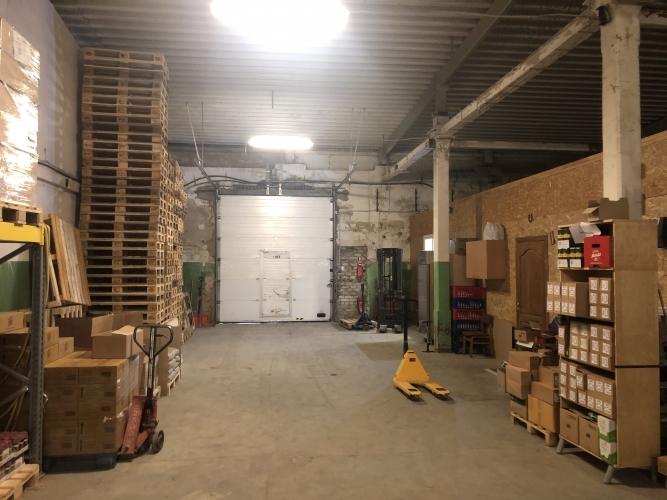 Объявление. Noliktavas/ražošanas telpas Juglā 1. stāvā bez apkures.  Platība sastāv no atvērta tipa telpas + Цена: 2080 EUR/мес. Foto #3