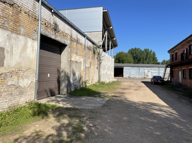 Объявление. Noliktavas/ražošanas telpas Juglā 1. stāvā bez apkures.  Platība sastāv no atvērta tipa telpas + Цена: 2080 EUR/мес. Foto #9