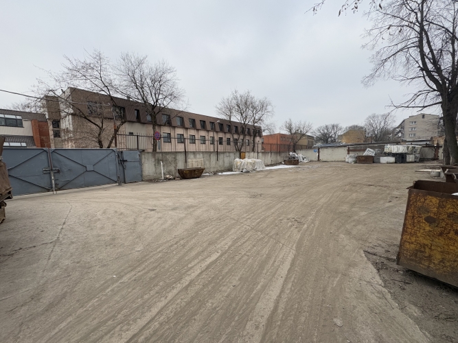 Sludinājumi. Teritorija un ražošanas ēkas Sarkandaugavā.  Ēku kopējā platīb 2337 m2; Zemes kopējā platība 3690 Cena: 1.3e+06 EUR Foto #6