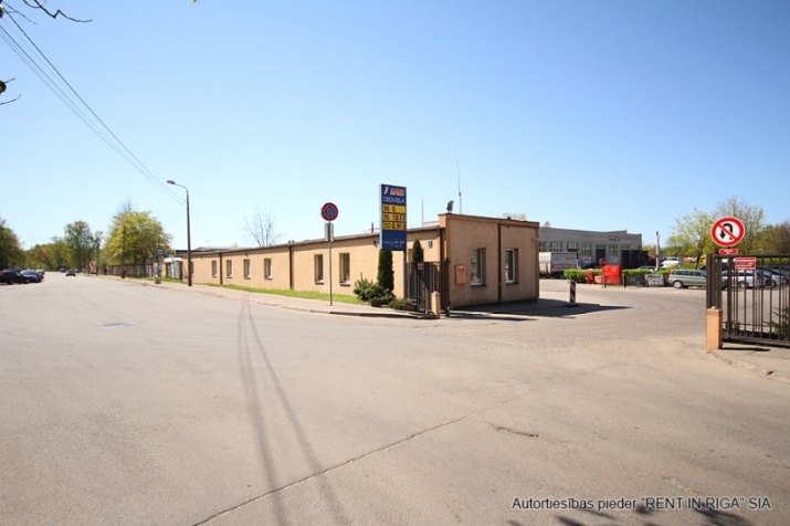 Объявление. Biroja telpas industriālā parkā 2. stāvā.   Biroja telpas sastāv no diviem kabinetiem. Цена: 165 EUR/мес. Foto #1
