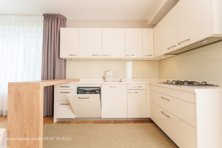 Sludinājumi. Jūras šalkoņa, vēja skaņas caur priedēm, jūras gaiss rada miera oāzi - vietu, kur laiks palēninās, Cena: 1.5e+06 EUR Foto #7