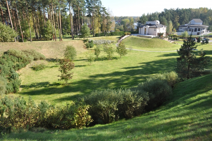 Объявление. Продается земельный участок для частного строительства в Букулты, общей площадью 4533 м2. Цена: 135000 EUR Foto #4