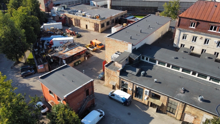 Sludinājumi. Multifunkcionāls objekts ar skatu uz Daugavu.  Tuvā pārdaugava, Mūkusalas iela 51.  Īpašumā 4 ēkas Cena: 3e+06 EUR Foto #9