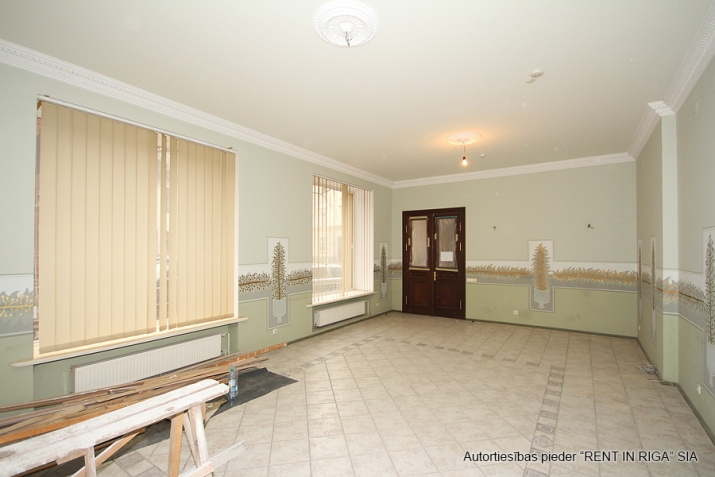 Объявление. Отремонтированный дом в Старой Риге, напротив Домской церкви.  Рядом гостиница Гутенбергс и Цена: 3.2e+06 EUR Foto #5