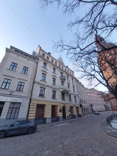 Объявление. Отремонтированный дом в Старой Риге, напротив Домской церкви.  Рядом гостиница Гутенбергс и Цена: 3.2e+06 EUR Foto #4