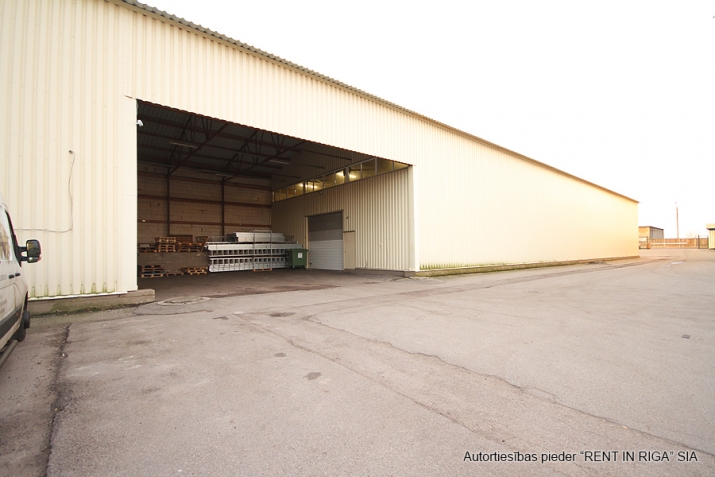 Sludinājumi. Iznomā neapkurināmas noliktavas telpas Sarkandaugavā, 1. stāvā.  Platība sastāv no vienas telpas.  Cena: 2016 EUR/mēn Foto #6