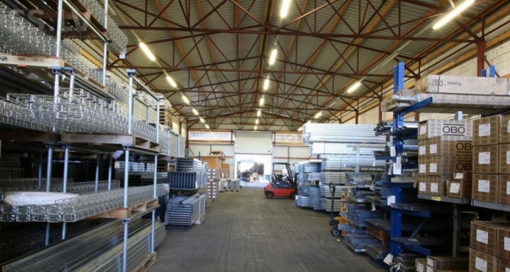 Sludinājumi. Iznomā neapkurināmas noliktavas telpas Sarkandaugavā, 1. stāvā.  Platība sastāv no vienas telpas.  Cena: 2016 EUR/mēn Foto #4