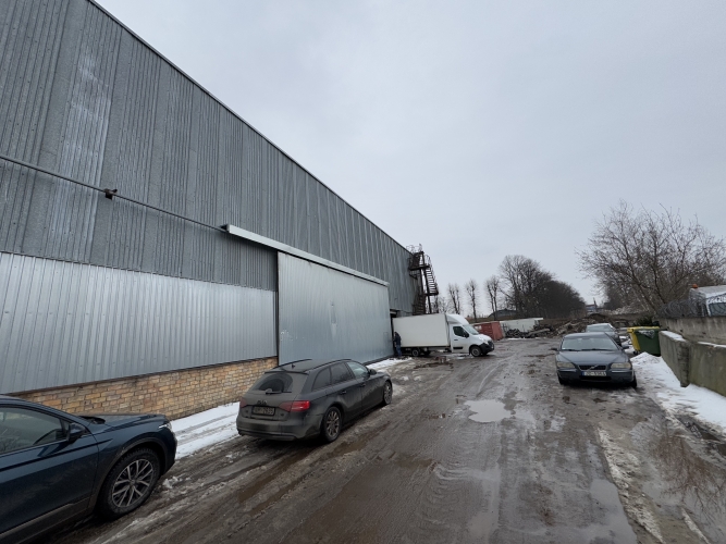 Sludinājumi. Iznomā neapkurināmas noliktavas/ražošanas telpas t/c \'Domina\' rajonā.   + 1. stāvs;  + Gluda grīda; Cena: 4608 EUR/mēn Foto #5